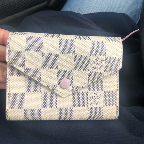 Louis Vuitton Handbags - Authentic Louis Vuitton Victorine Ballerine Azur